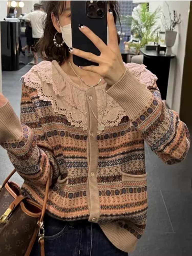 韓版復古撞色提花針織衫女秋冬時尚寬鬆減齡荷葉邊娃娃領毛衣開衫