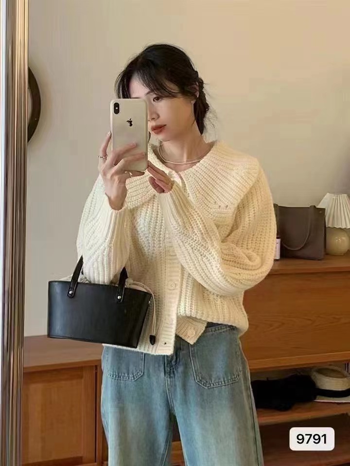 秋冬新款韓版時尚氣質減齡娃娃大翻領軟糯針織開衫上衣女