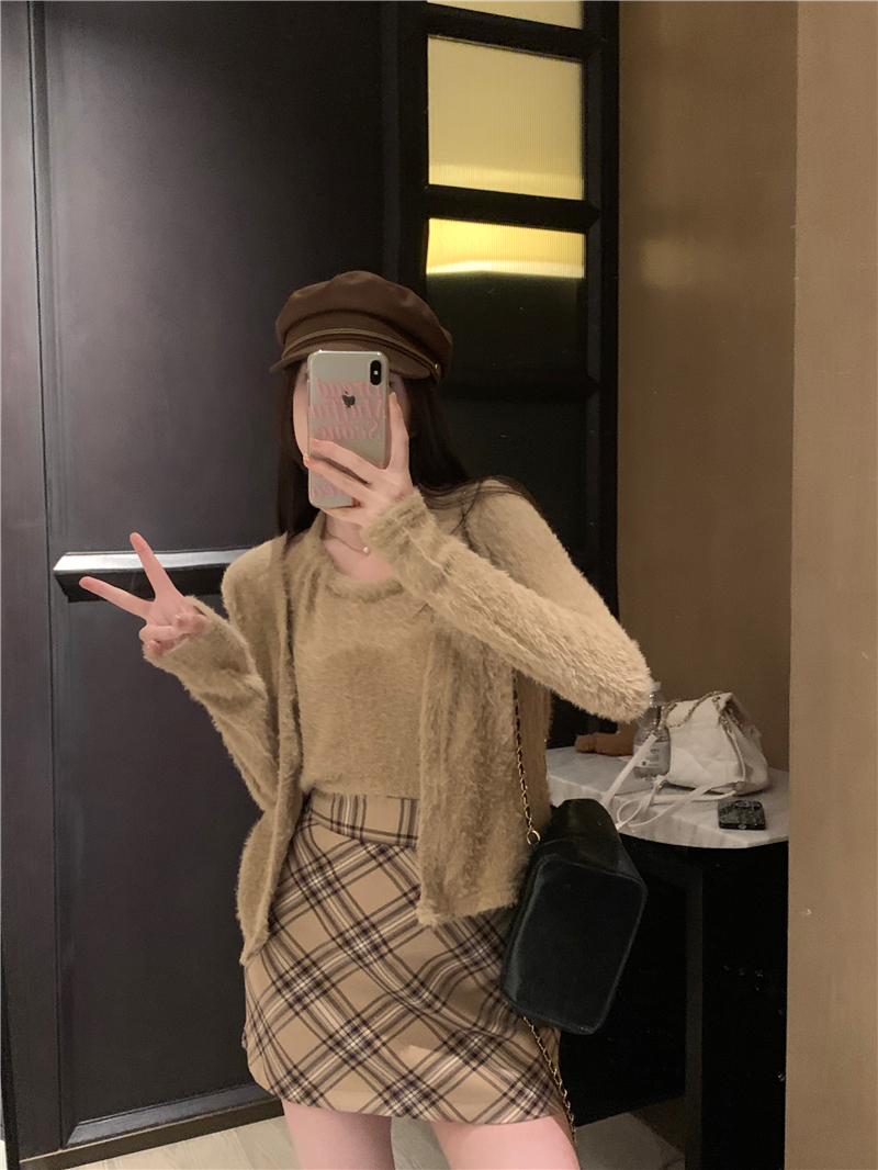 實拍 新款 韓版設計感掛脖絨毛吊帶背心拼接假兩件長袖針織衫