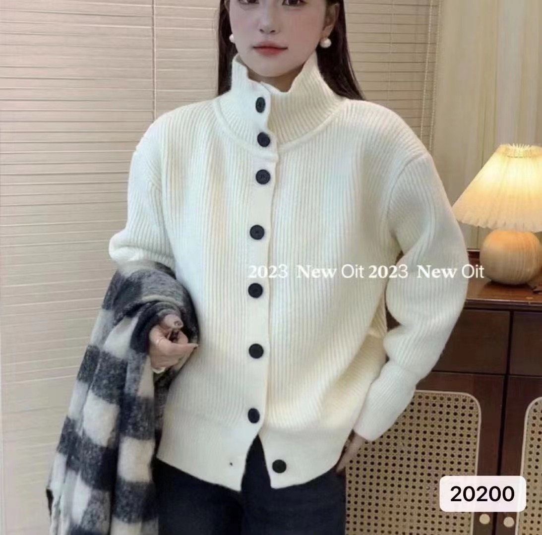 2023秋冬新款韓版設計感甜辣風半高領黑色排扣寬鬆長袖外套