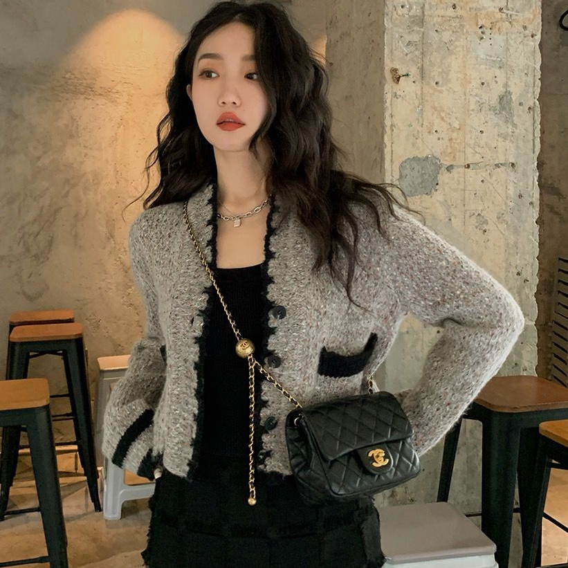 任小藝復古雜色v領短款毛衣開衫女設計感小眾春秋新款小個子上衣