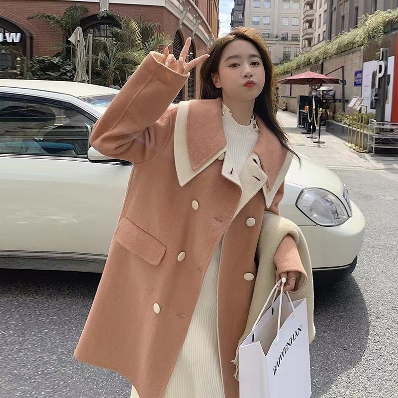 粉色甜美溫柔風呢子大衣女秋冬2023新款娃娃領高級小個子毛呢外套