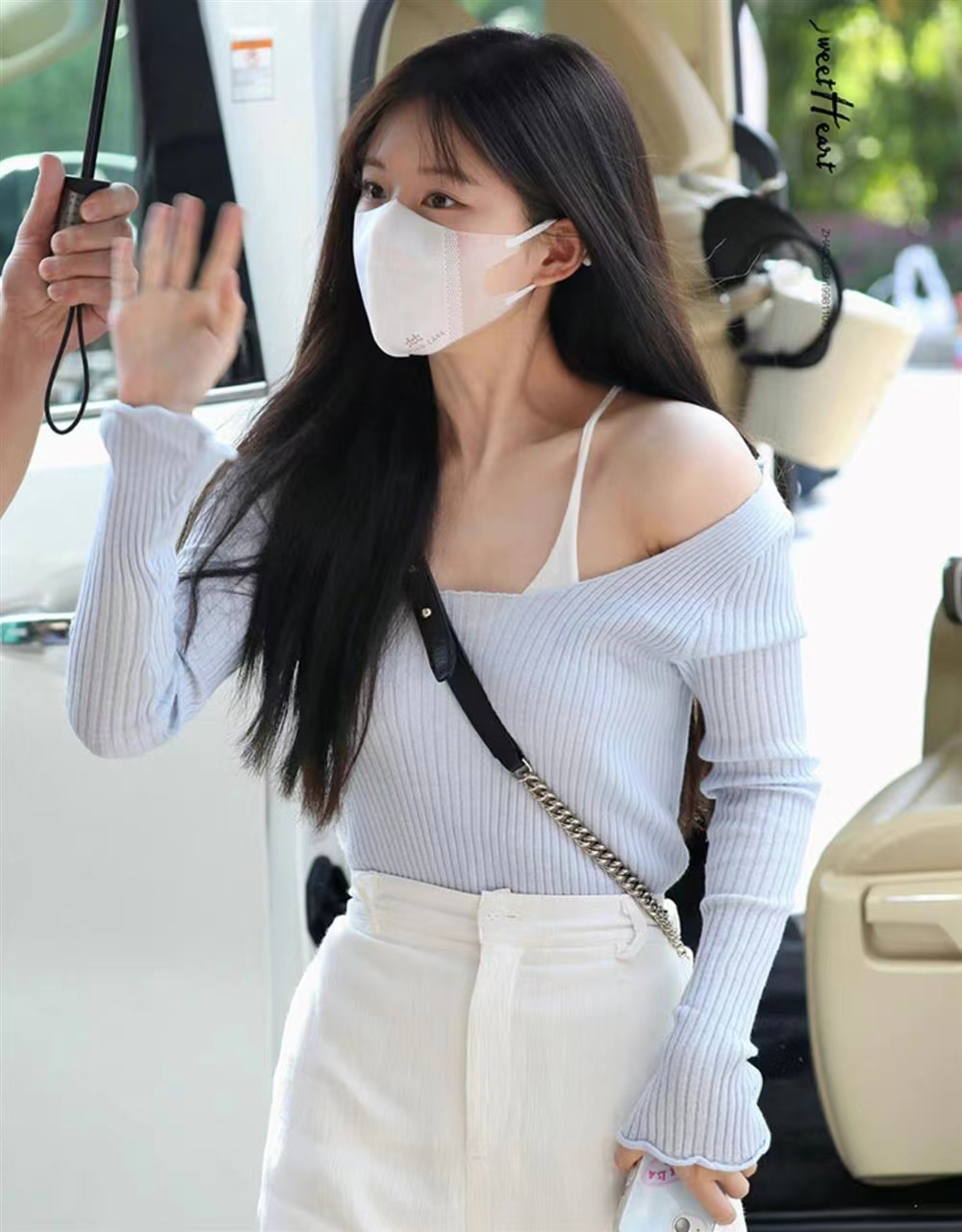 溫柔拼接一字肩假兩件針織衫女早秋季小眾設計感露肩修身長袖上衣