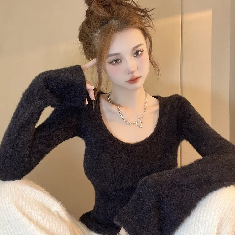 天貓質量春秋修身圓領長袖t恤打底衫毛茸茸辣妹上衣女裝內搭