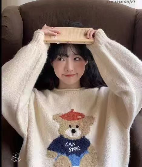 加厚版！慵懶風卡通小熊套頭毛衣女秋冬寬鬆學生長袖針織衫上衣潮
