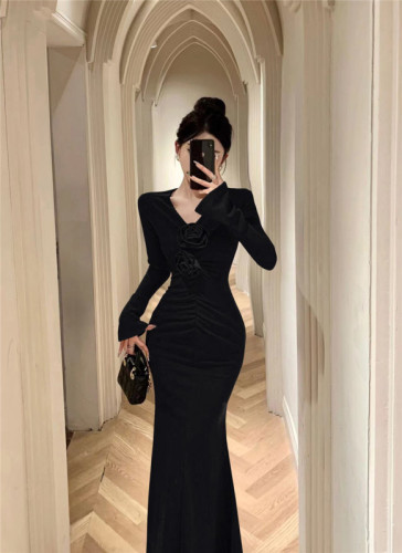 Real shot! V-neck elegant slimming dress long skirt minority design bell sleeves pleated fish tail skirt 