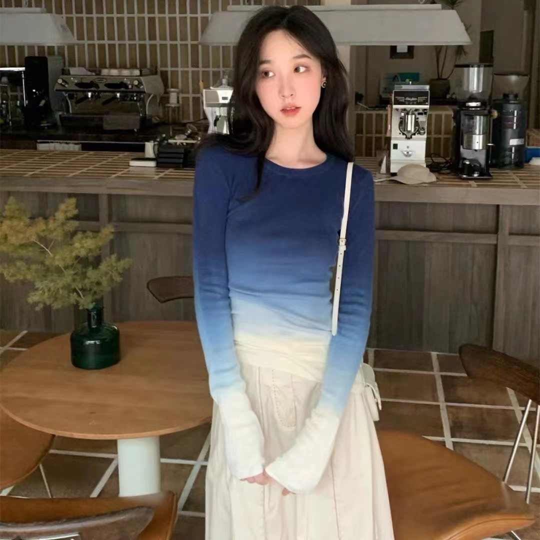 漸變藍色長袖t恤女春秋設小眾修身上衣緊身獨特針織衫打底衫薄