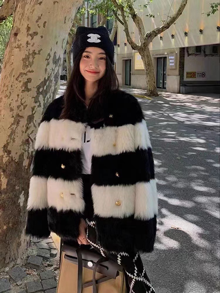 2023 new autumn and winter fur coat for women, imitation fox fur splicing, fashionable temperament, thickened fur