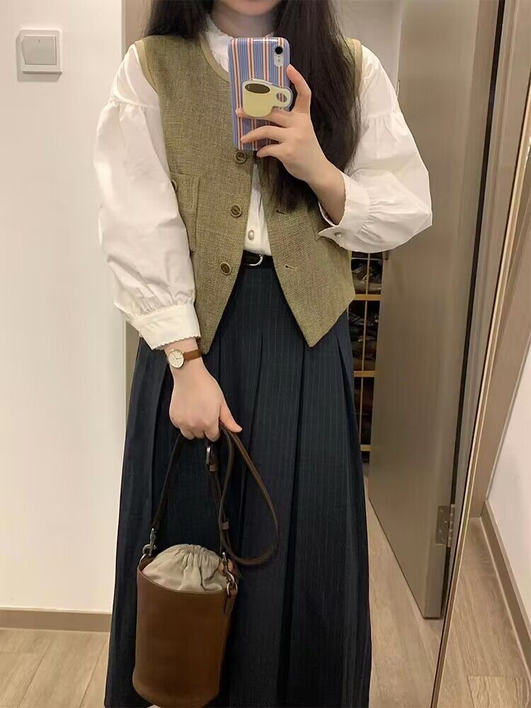 小清新苔綠色古着法式馬甲背心女秋季新款設計感小眾外穿三件套裝