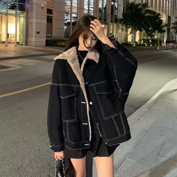 Lamb wool denim jacket for women in autumn and winter, Korean version, loose and versatile, short style, velvet and thickened cotton jacket for small students