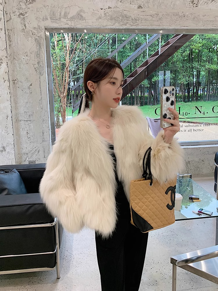 2023新款仿狐狸毛年輕款皮草外套女冬季短款V領網紅毛毛大衣顯瘦