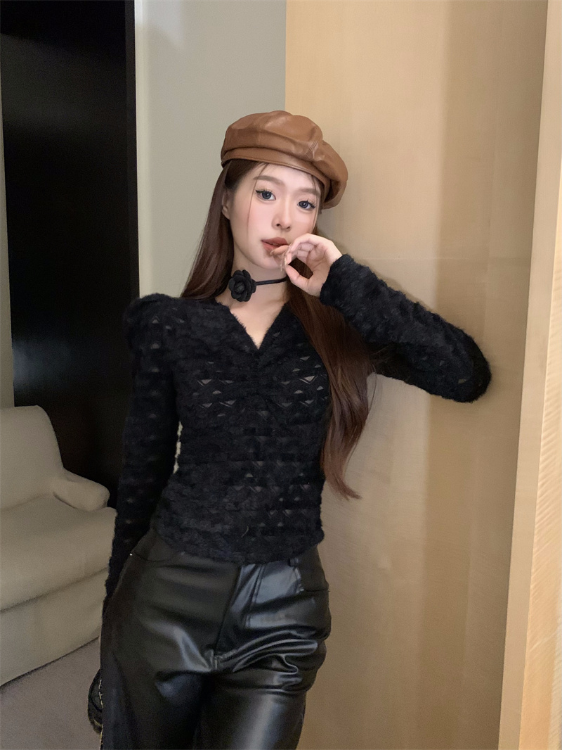 實拍  小眾設計感蕾絲雕花修身顯瘦性感微透上衣法式V領小衫