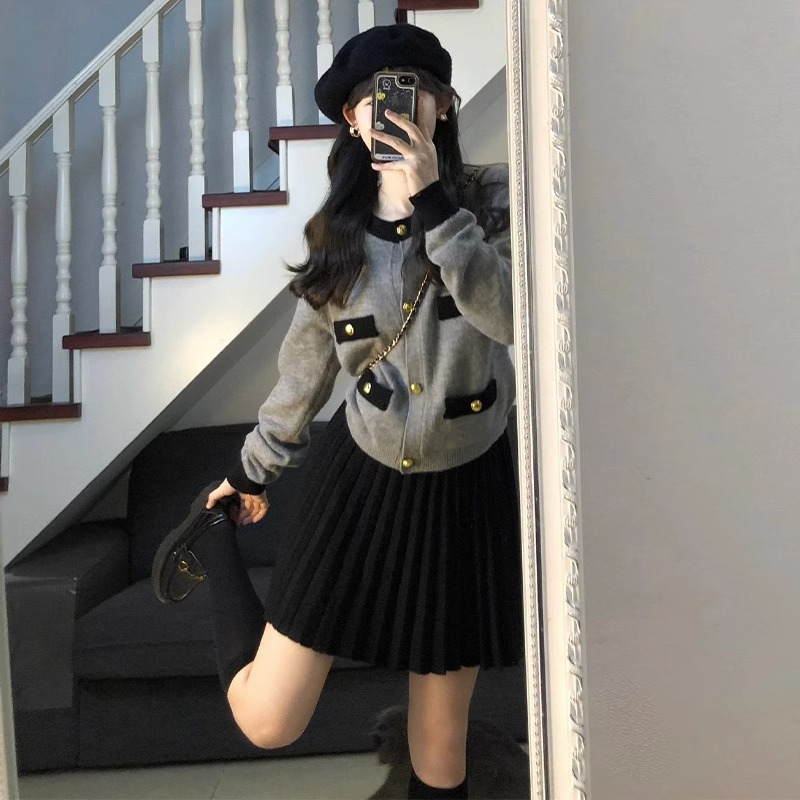New autumn women's suit, small fragrant style sweater jacket, short skirt, Hepburn style high-end small dress two-piece set