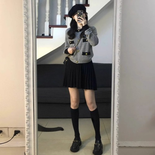 New autumn women's suit, small fragrant style sweater jacket, short skirt, Hepburn style high-end small dress two-piece set