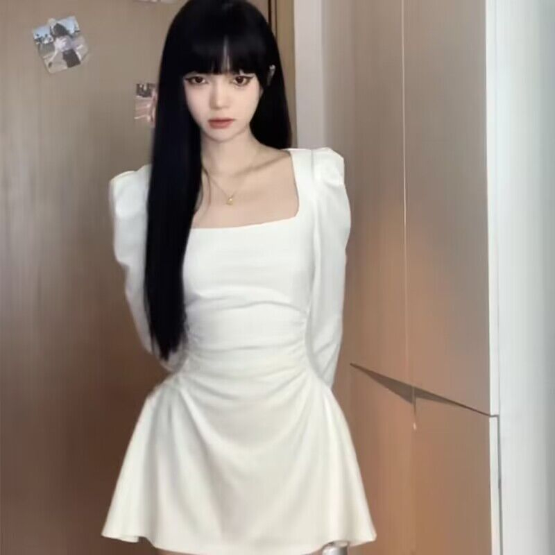 法式方領白色長袖連衣裙子女春秋季2023新款溫柔小千金香風包臀裙