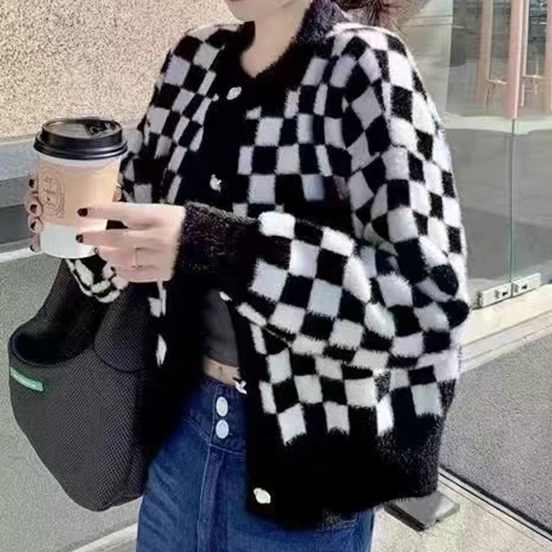 Xiaoxiangfeng knitted cardigan sweater for women mink velvet houndstooth autumn and winter new small short coat top