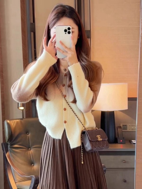 女款2023新款漸變V領長袖針織毛衣秋季設計感百搭寬鬆顯瘦上衣女
