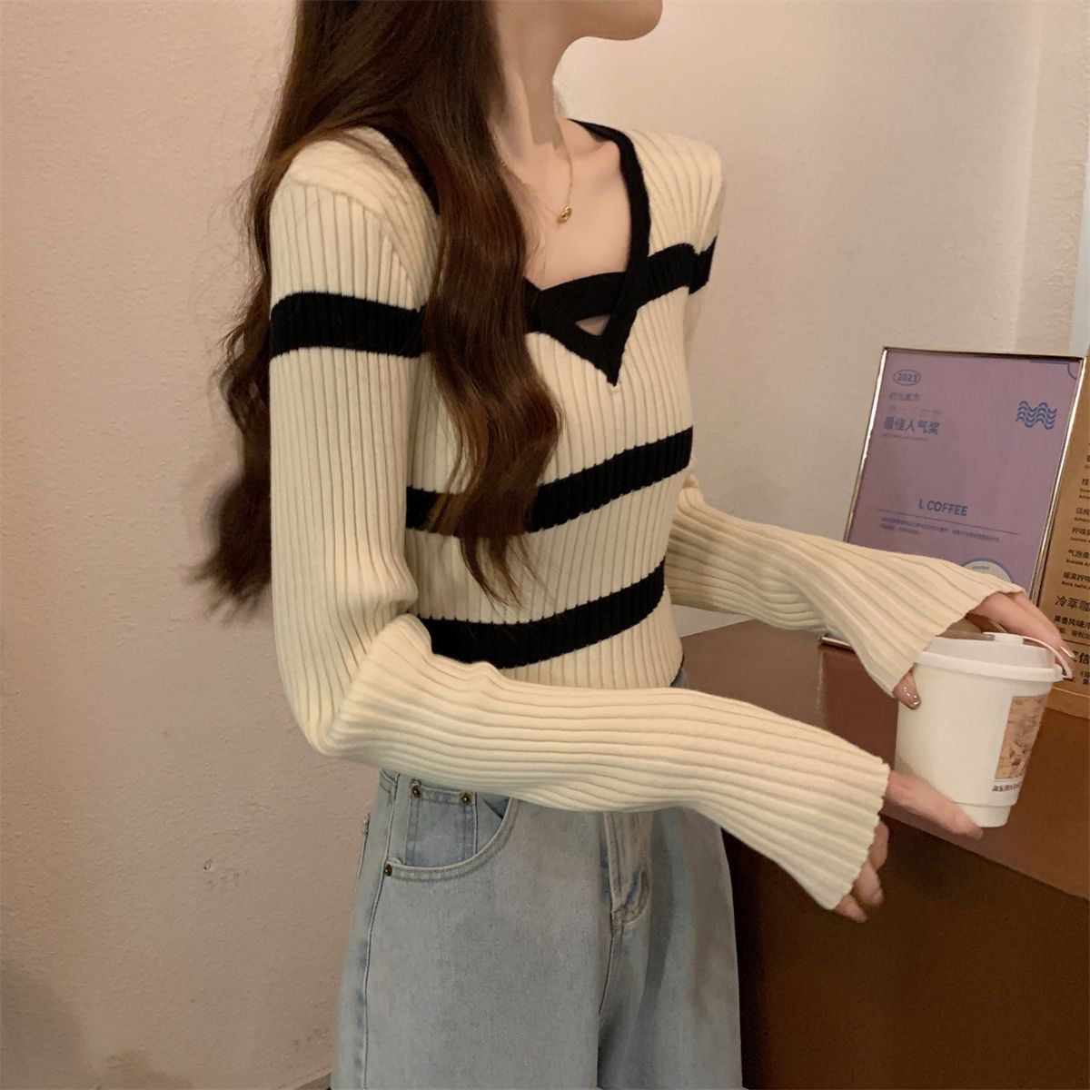 2023秋冬新款韓版修身v領撞色條紋內搭設計感針織打底女毛衣上衣