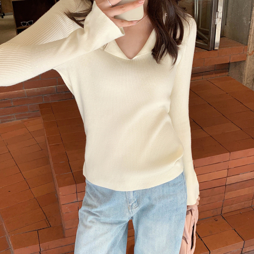 Real shot of French Polo collar knitted bottoming shirt for women in autumn and winter, soft and waxy long-sleeved v-neck slim fit top