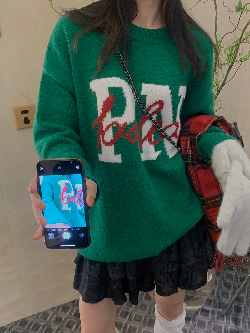 實拍三標齊刺繡字母圓領簡約純色寬鬆毛衣外套女