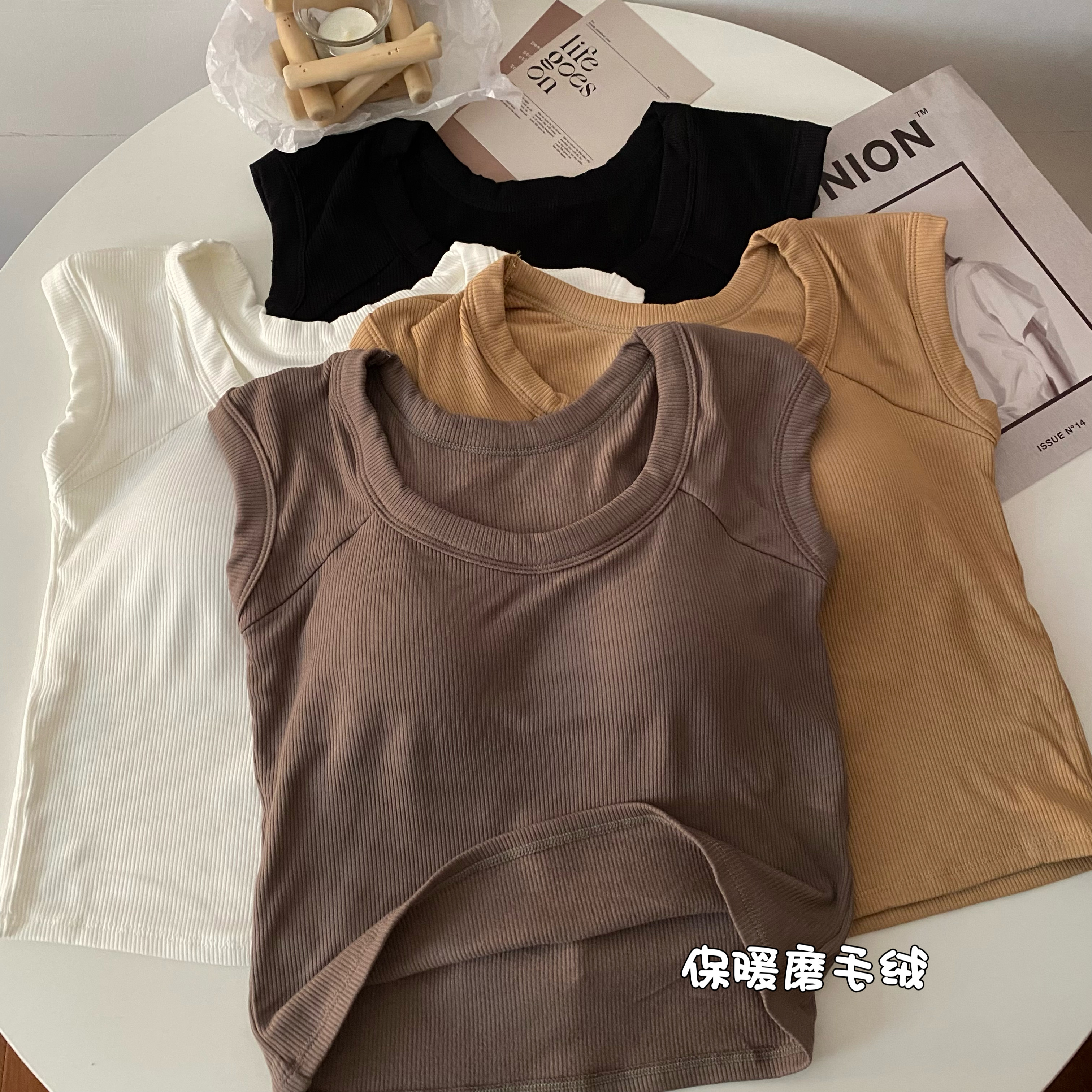 實拍純色運動背心女內搭冬季打底帶胸墊外穿磨毛保暖短款上衣