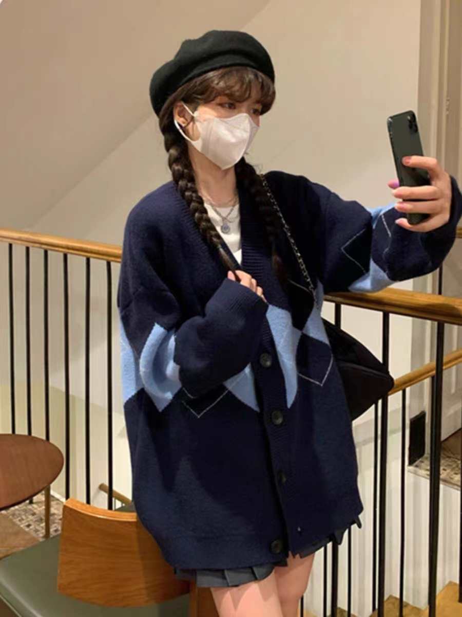 英倫風菱格子針織開衫毛衣女寬鬆慵懶V領中長款學生外套