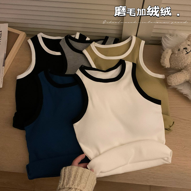 Actual shot of autumn and winter pure lust style sexy brushed thickened warm color matching inner layered vest for women to wear outside