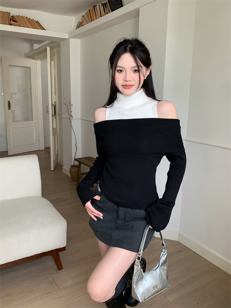 Real shot of French retro one-shoulder fake two-piece turtleneck sweater