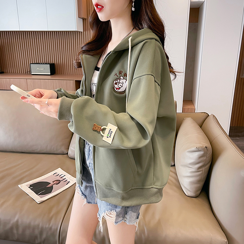 Real shot of Huamian embroidered loose hooded baseball jacket for women autumn and winter design stitching cardigan