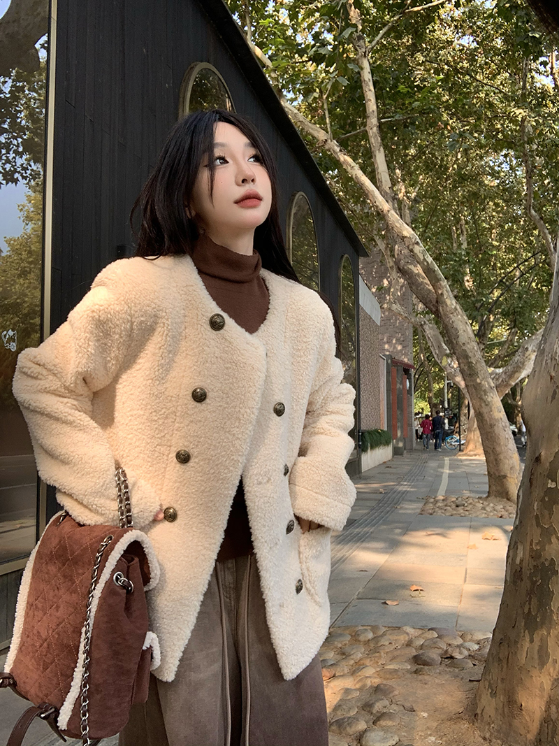 實拍 杏色雙排扣羊羔毛外套2023冬季寬鬆顯瘦圓領毛絨上衣