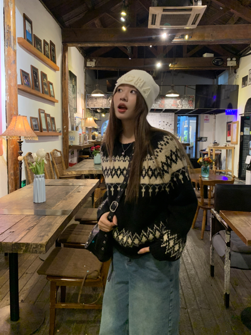實拍復古慵懶幾何圖立體提花套頭毛衣