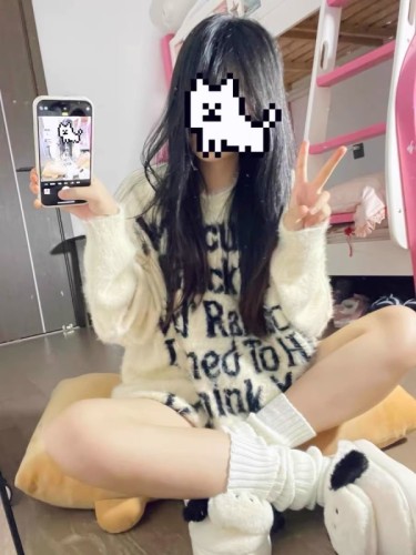 Soft and chewy embroidered letter retro sweater autumn winter mink black lazy style round neck knitted sweater for women loose top