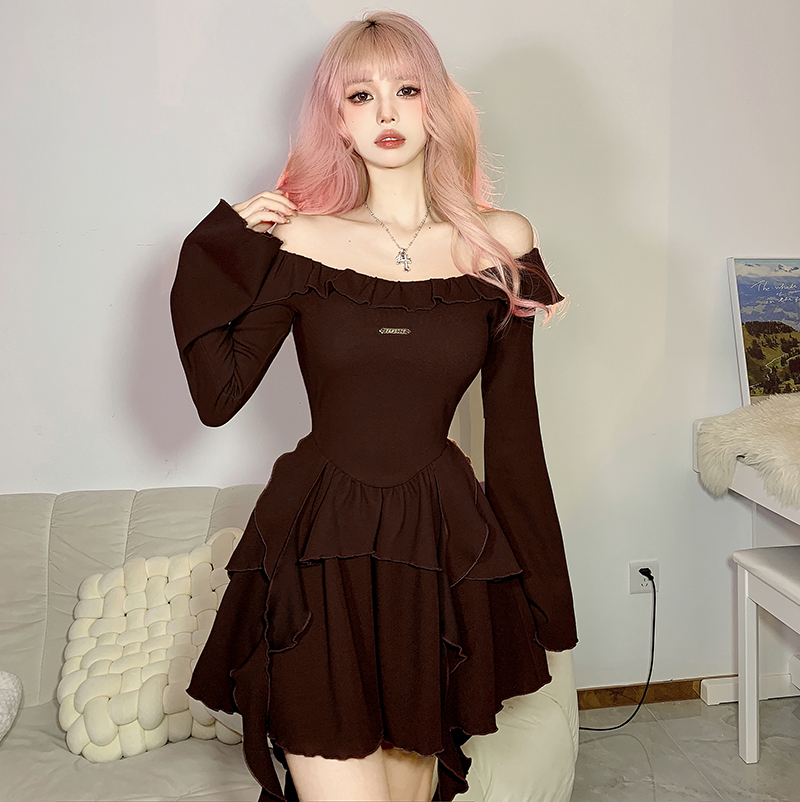 SylCue American retro sexy long-sleeved dress women's one-shoulder design fluffy skirt slim waist skirt