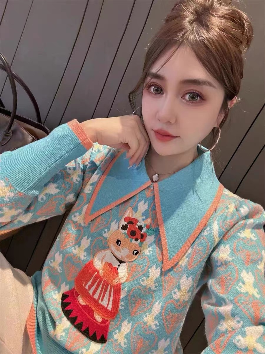 娃娃領網紅針織衫女長袖秋冬馬戲團刺繡提花心形毛衣洋氣套頭上衣