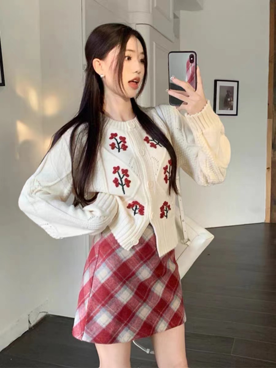 復古刺繡毛衣外套女秋冬慵懶風日系法式長袖設計感針織衫開衫上衣