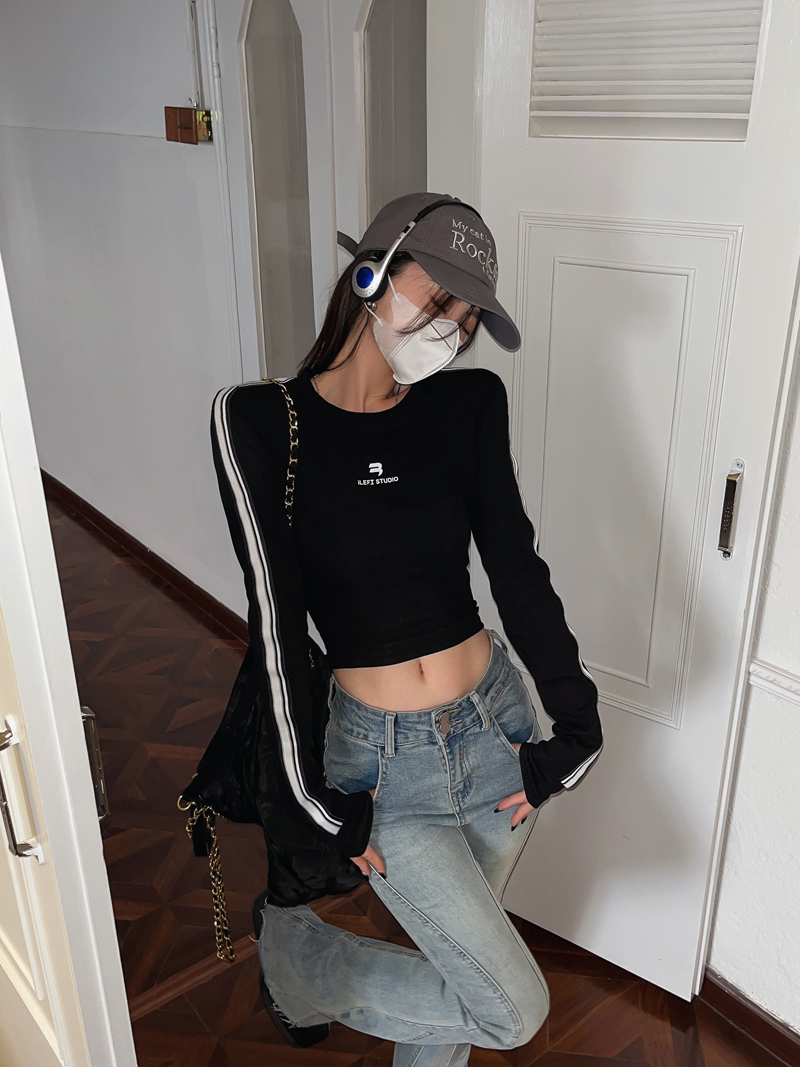 實拍2023秋冬新款字母短款打底上衣條紋拼色長袖T恤女