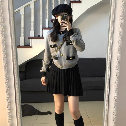New autumn women's suit, small fragrant style sweater jacket, short skirt, Hepburn style high-end small dress two-piece set