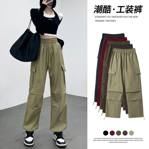 Three-dimensional waistband. The original method. The quality is higher than that of its counterparts. Multi-pocket American overalls for women.