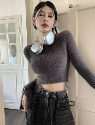 实拍 韩版复古显瘦短款镂空针织毛衣上衣