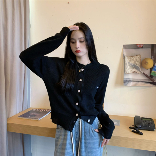 Actual shot of new autumn and winter slim slimming niche chic knitted cardigan sweater women's jacket top
