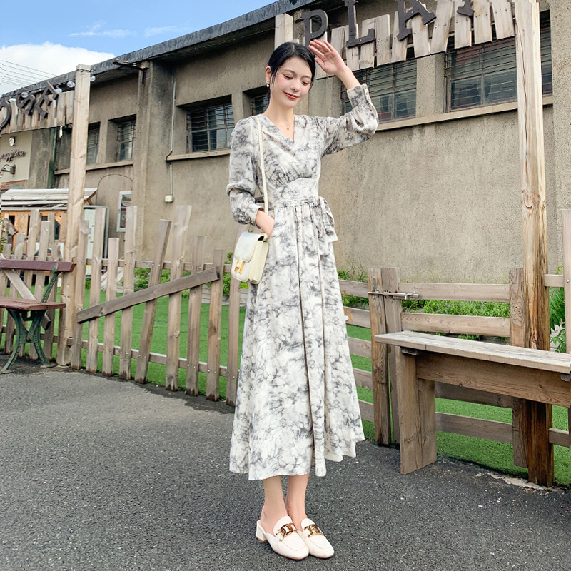碎花雪紡連衣裙春夏氣質長袖辣媽韓版大裙擺波西米亞法式歐美風
