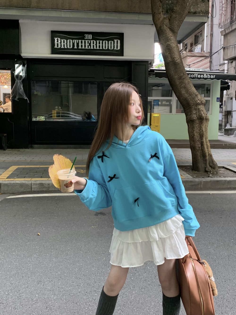 實拍三標齊簡約個性蝴蝶結短款休閒連帽衛衣女