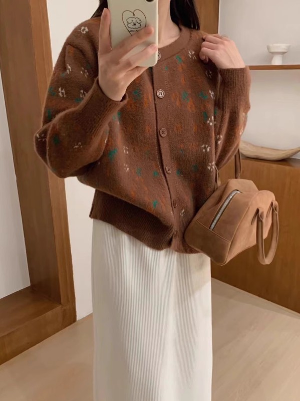 復古碎花圓領單排扣針織開衫女2023秋冬新款寬鬆軟糯氣質毛衣外套