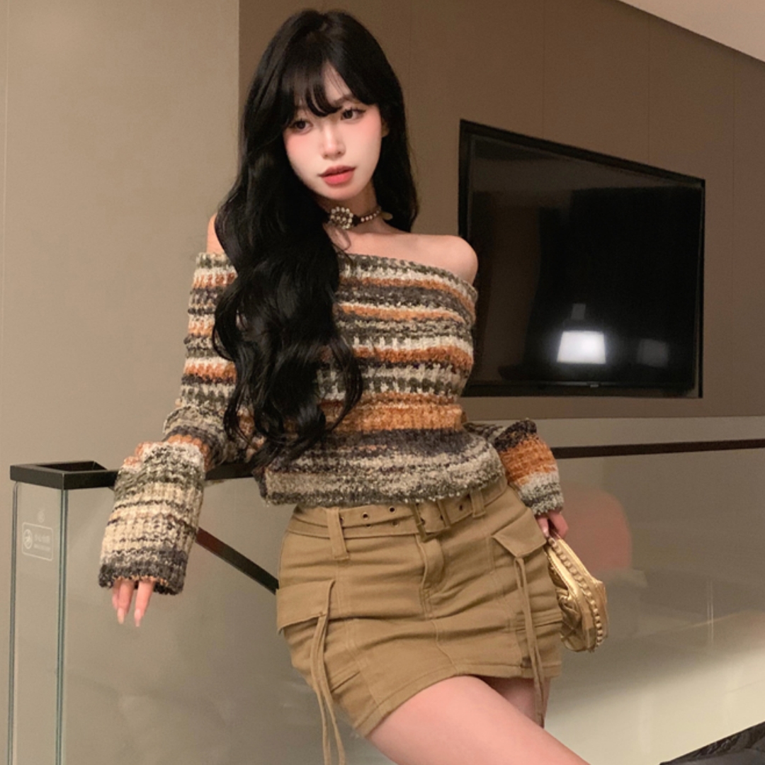 甜辣妹一字肩彩色條紋毛衣女秋季彩虹露肩鎖骨修身短款針織衫上衣