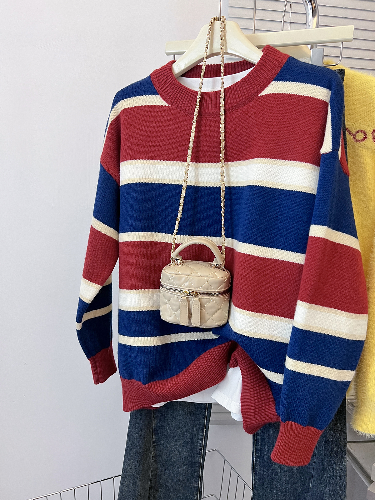Actual shot - autumn and winter American chic retro niche loose round neck red coat and sweater for women