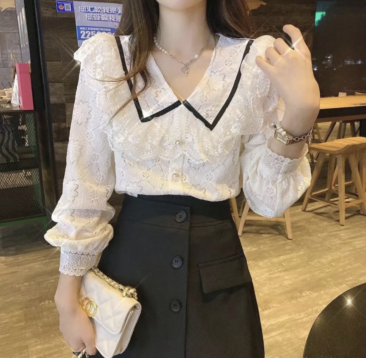 French Doll Collar Lace Shirt Women's Long Sleeve 2023 Autumn New Style Fashionable Western Shirt Sweet Temperament Top