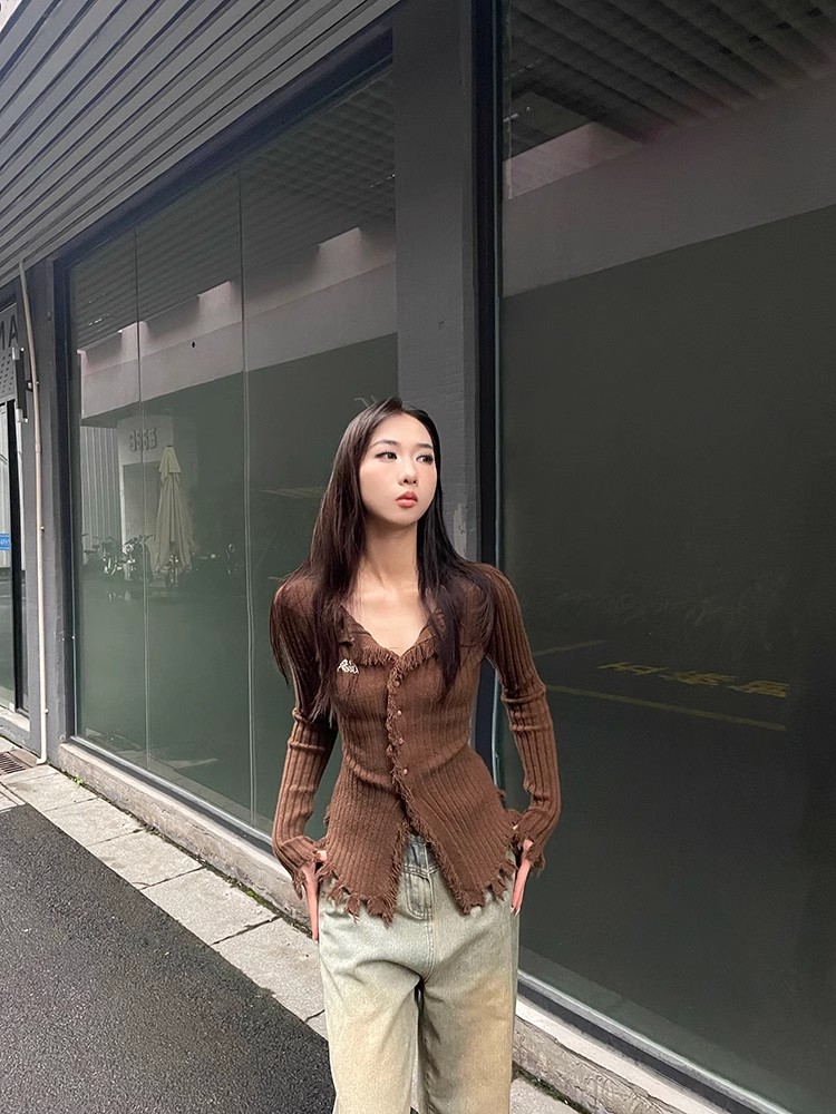 YUNYIHUI 雲衣匯 美式辣妹流蘇咖色開衫毛衣外套女毛織打底衫秋季