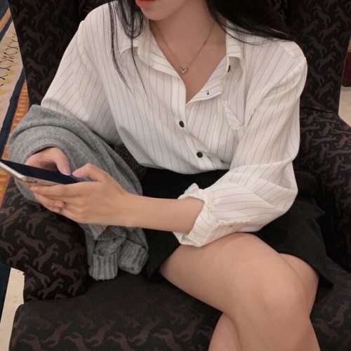 Korean chic autumn age-reducing retro niche design temperament versatile striped long-sleeved shirt women's button-down top