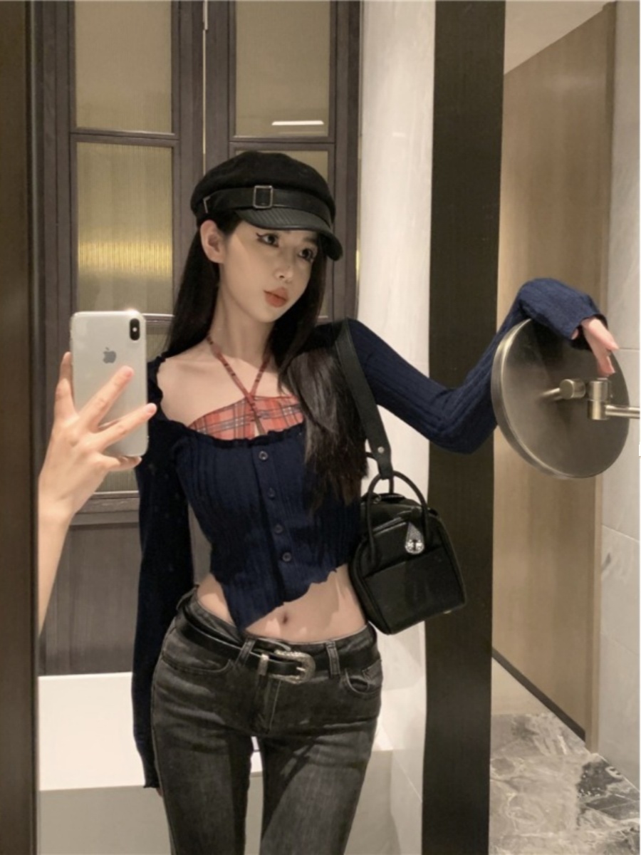 獨特别致性感修身不規則掛脖假兩件上衣設計感長袖針織打底衫女秋