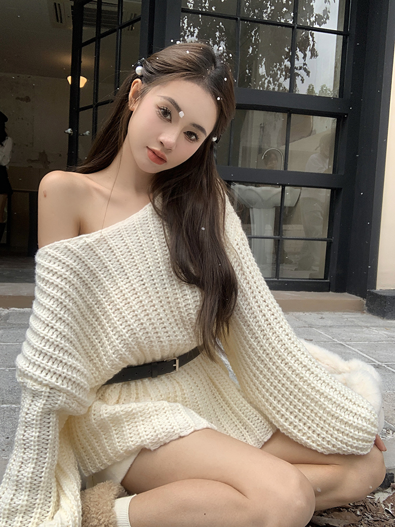 實拍！慵懶風露肩鎖骨長袖毛衣女辣妹寬鬆減齡針織上衣2324